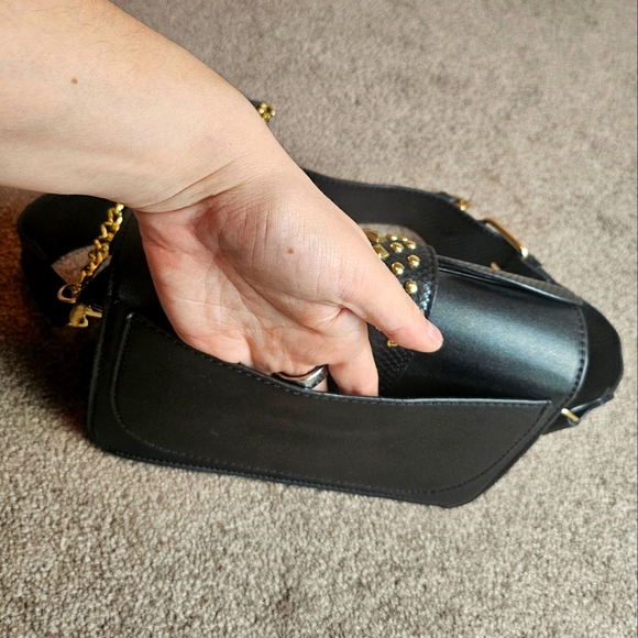 Chain Strap Faux Leather Bag - Picture 8 of 14